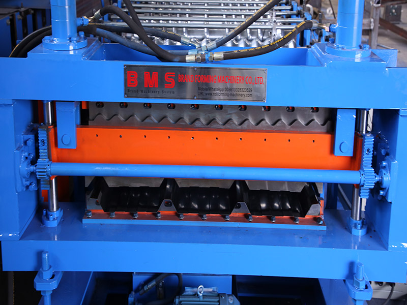 Double laye roofing sheet roll forming machine 